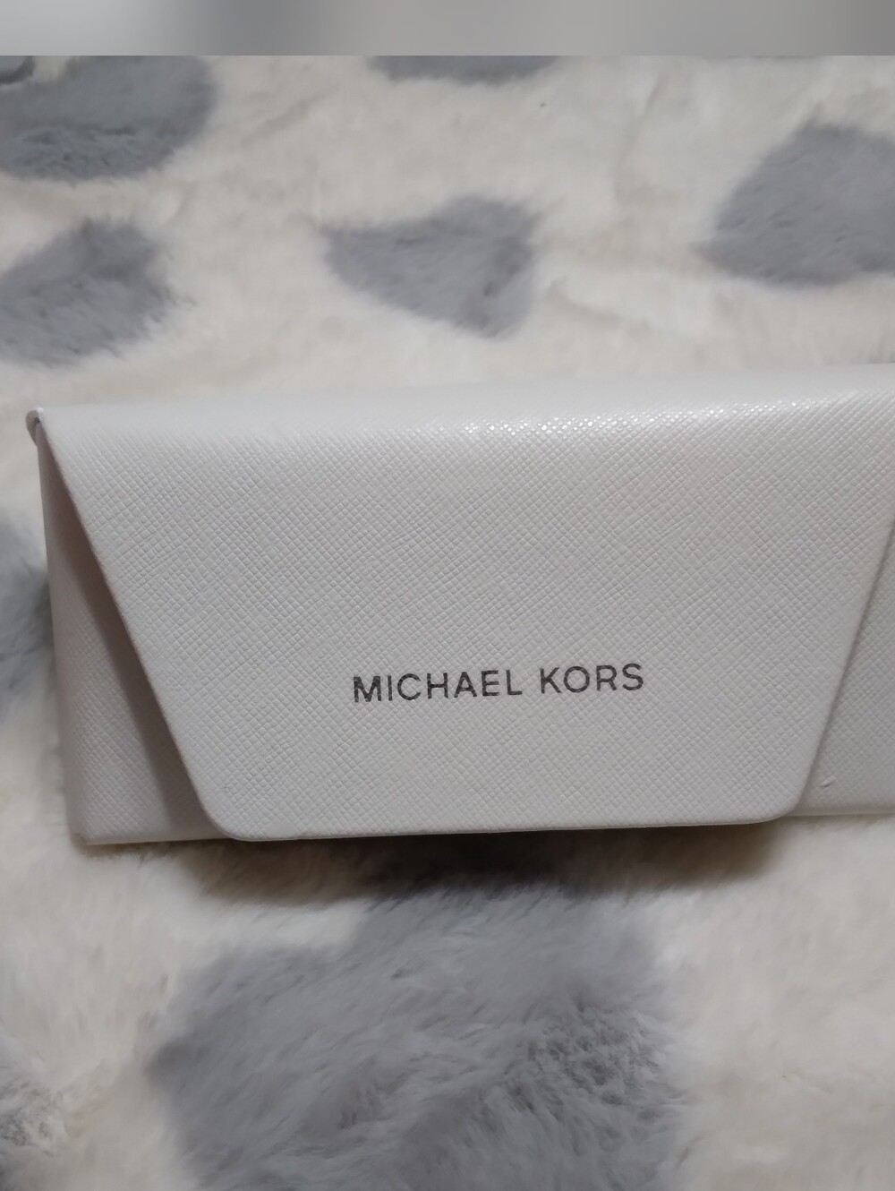 Michael Kors White Sunglasses Case 🤍🤍